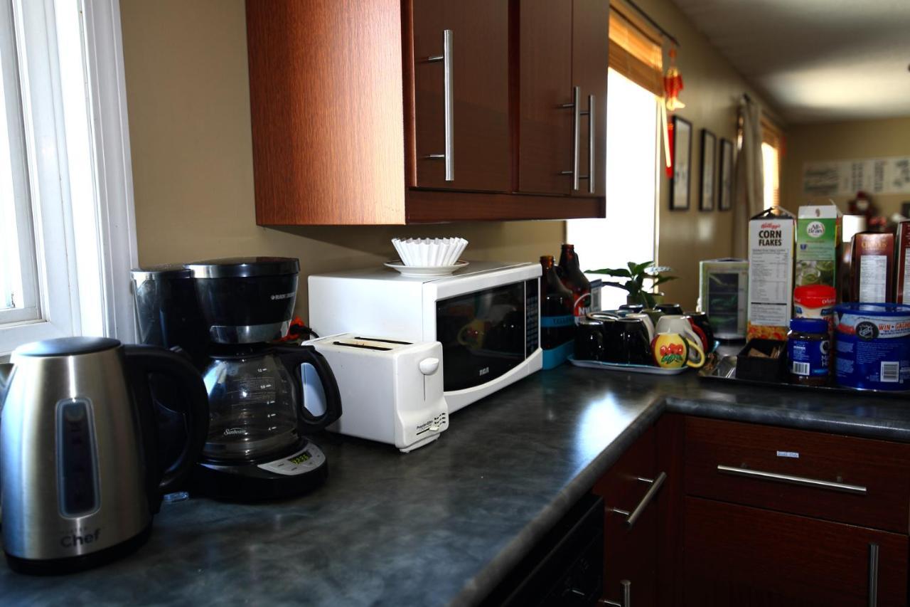 Jenny Guest House Yellowknife Ngoại thất bức ảnh