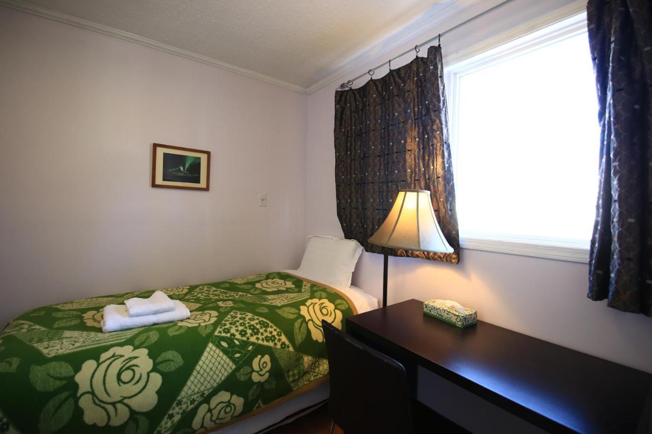 Jenny Guest House Yellowknife Ngoại thất bức ảnh
