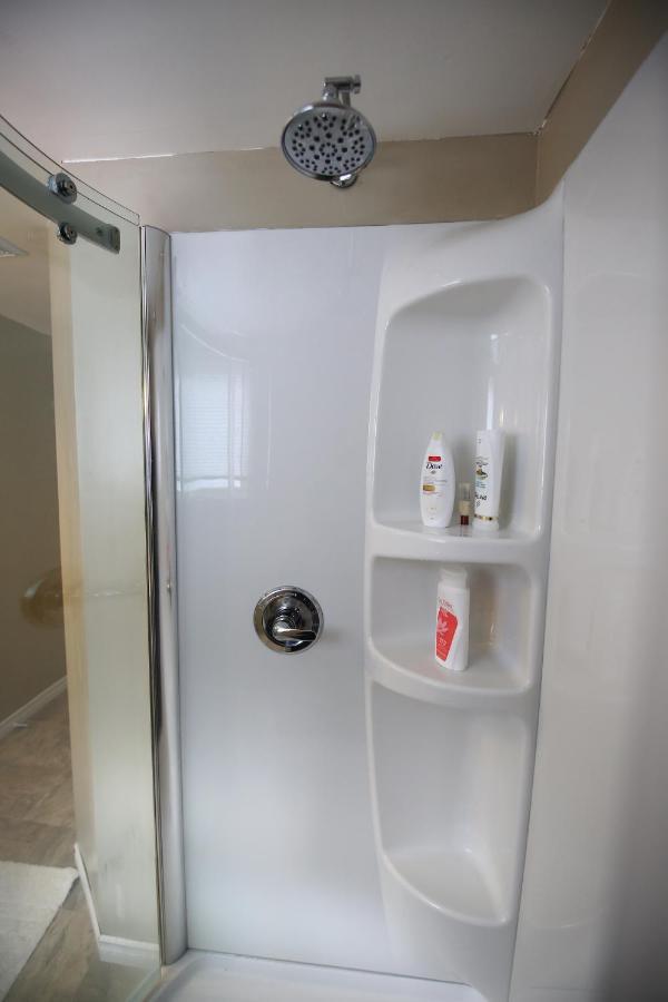 Jenny Guest House Yellowknife Ngoại thất bức ảnh